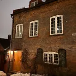 Central, Charming, 1800s Apartamento Lii