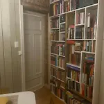 Central, Charming, 1800s Apartamento