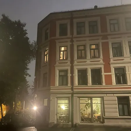 Lejlighed Central, Charming, 1800s *