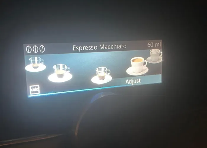 Central, Charming, 1800s Lii