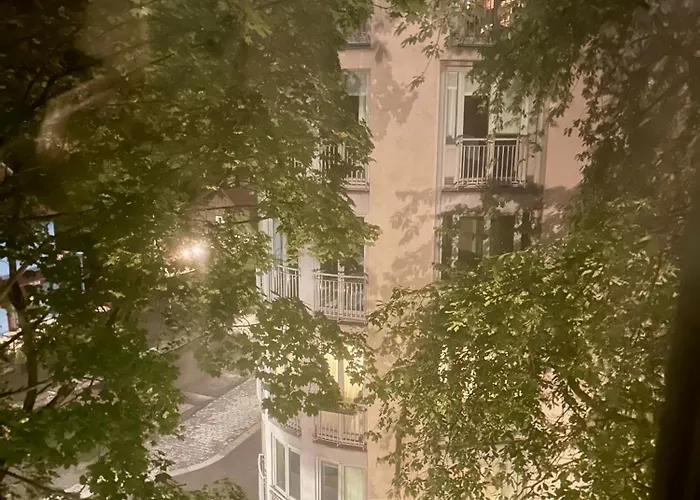 Central, Charming, 1800s * Lii