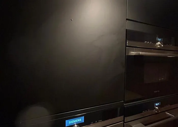 Central, Charming, 1800s Apartamento *