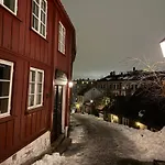 Central, Charming, 1800s Apartamento